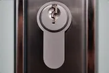 Broken key removal